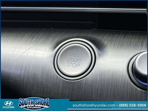 Certified 2024 Hyundai Kona Limited AWD/4WD image 31