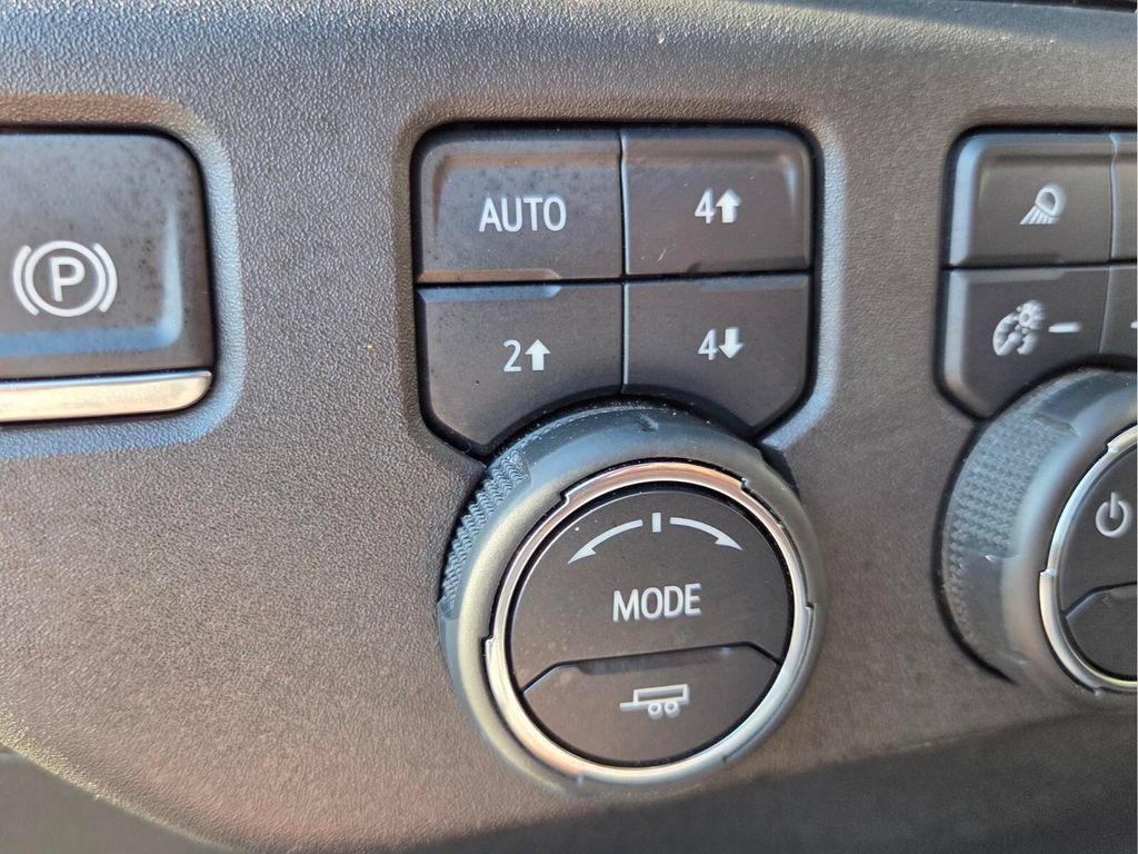 Used 2024 Chevrolet Silverado 1500 ZR2 w/ ZR2 Bison Edition AWD/4WD image 35