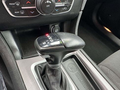 Used 2023 Dodge Charger SXT image 18