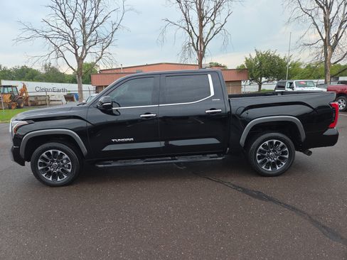 Used 2023 Toyota Tundra Limited AWD/4WD image 6