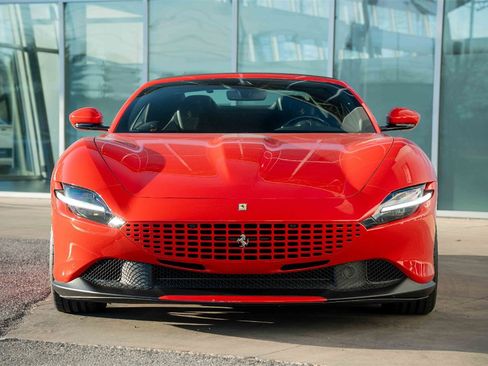 Used 2024 Ferrari Roma Spider image 6