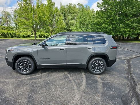 New 2026 Jeep Cherokee Laredo AWD/4WD image 2