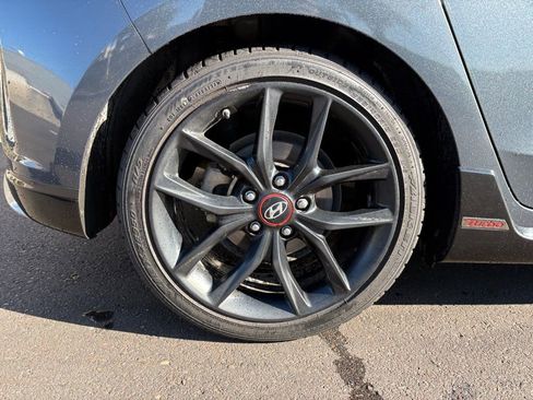 Used 2021 Hyundai Veloster Turbo R-Spec image 6