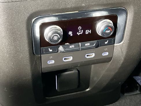 Used 2023 GMC Yukon AT4 w/ AT4 Premium Package AWD/4WD image 27