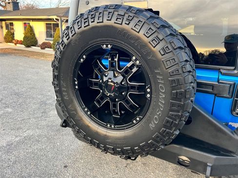 Used 2015 Jeep Wrangler Unlimited Sport image 18