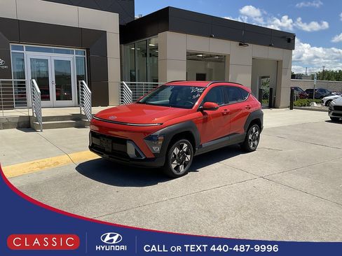 Certified 2024 Hyundai Kona SEL w/ Convenience Package AWD/4WD image 1