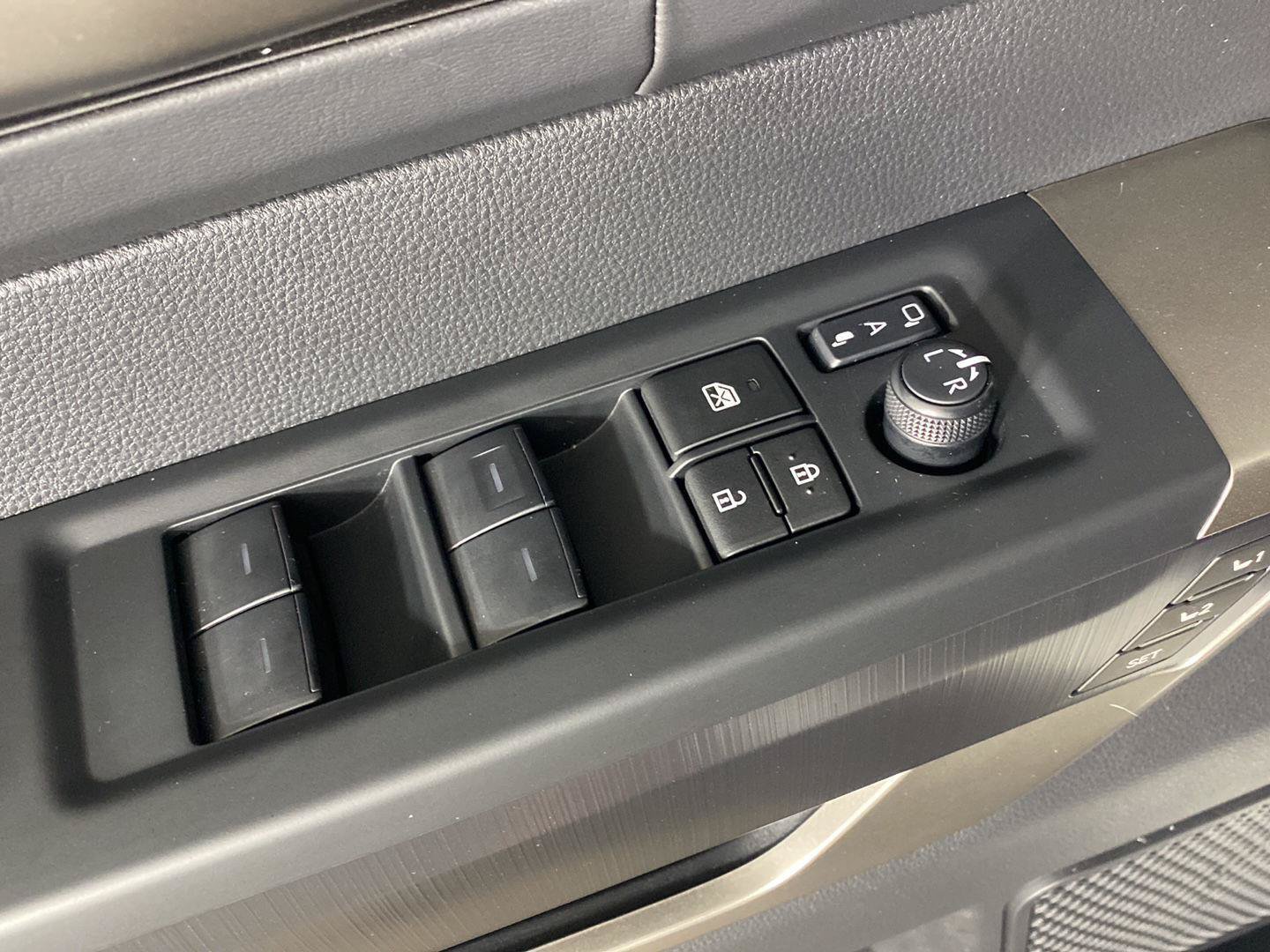 Used 2026 Toyota Sequoia Platinum AWD/4WD image 25