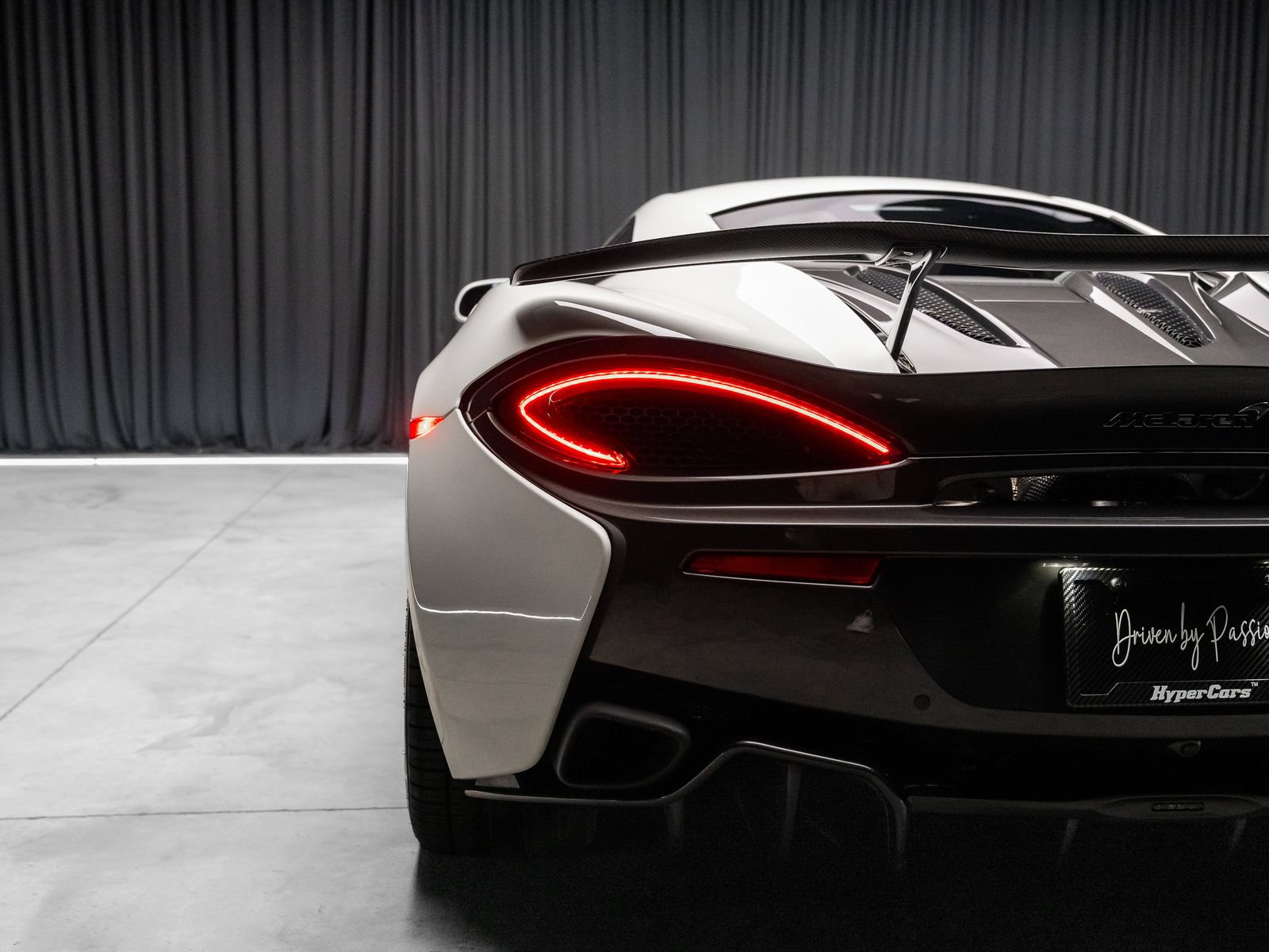 Used 2016 McLaren 570S Coupe RWD image 39