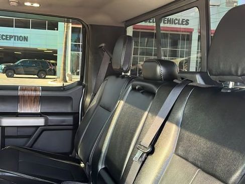 Used 2020 Ford F150 Lariat w/ Equipment Group 502A Luxury AWD/4WD image 19
