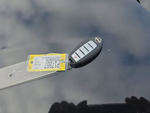 Used 2025 Nissan Altima 2.5 SV FWD image 26