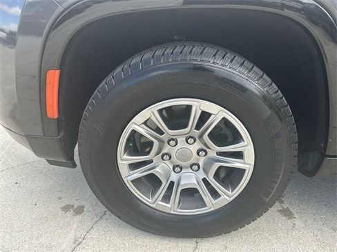 Used 2022 Jeep Wagoneer Series I image 19