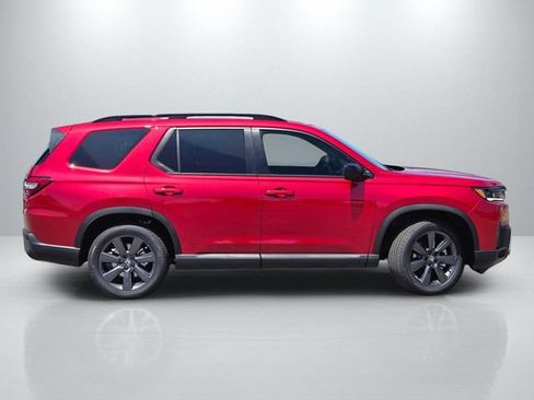 New 2026 Honda Pilot Sport image 3
