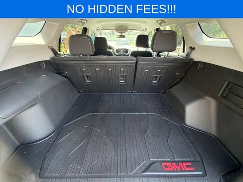 Used 2022 GMC Terrain SLE w/ LPO, Floor Liner Package FWD image 10