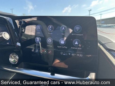 Used 2022 Chevrolet Corvette STINGRAY CONVERTIBLE w/ Z51 Performance Package image 28