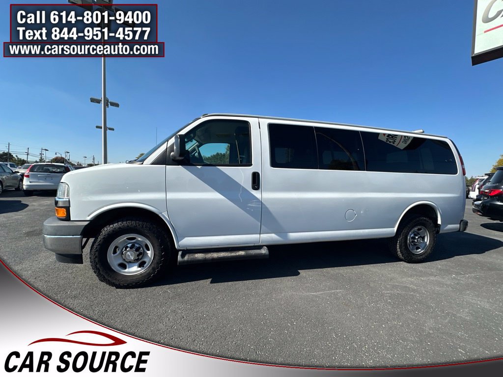 Used 2019 Chevrolet Express 3500 LT w/ LT Preferred Equipment Group RWD image 4