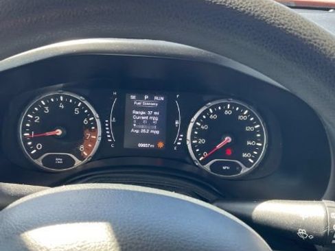 Used 2017 Jeep Renegade Sport w/ Power & Air Group AWD/4WD image 14