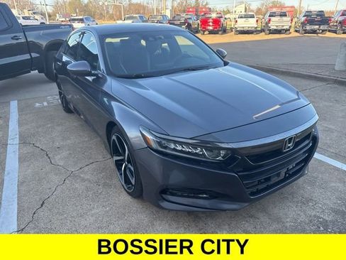 Used 2018 Honda Accord Sport image 3