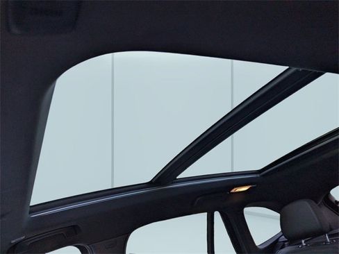 Used 2018 BMW X1 sDrive28i w/ Convenience Package image 22