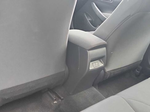 Used 2023 Toyota Corolla LE image 21