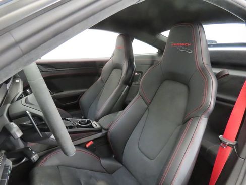 Certified 2026 Porsche 911 GT3 RWD image 5