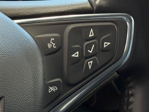 Used 2021 Chevrolet Equinox Premier AWD/4WD image 13