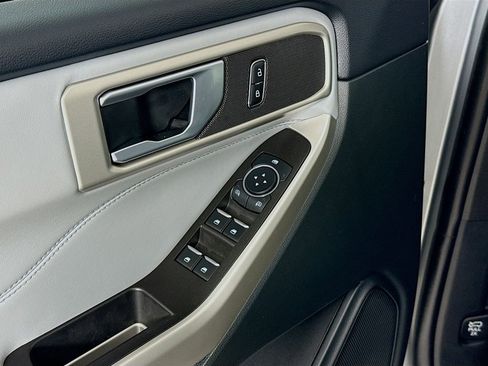 Used 2023 Ford Explorer XLT w/ Equipment Group 202A image 17