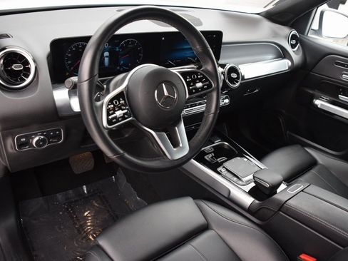Certified 2022 Mercedes-Benz GLB 250 4MATIC image 20