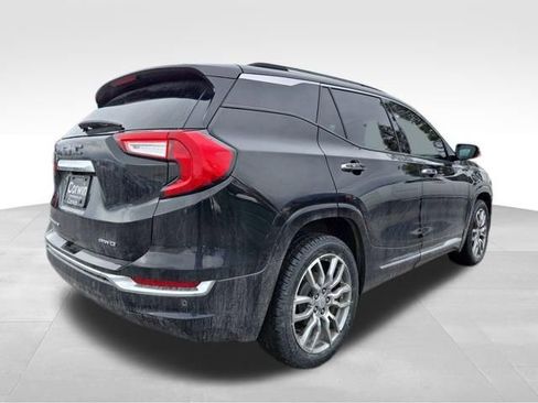 Used 2023 GMC Terrain Denali w/ Denali Premium Package image 12