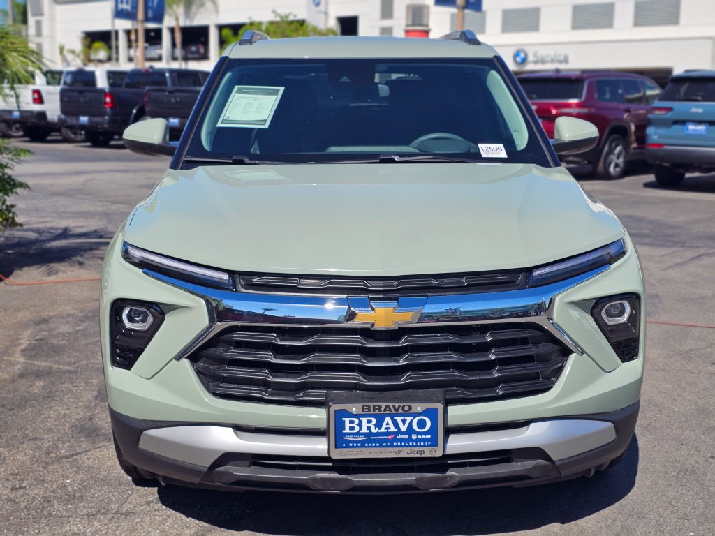 Used 2026 Chevrolet TrailBlazer LT FWD image 4