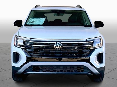 New 2026 Volkswagen Atlas Peak Edition AWD/4WD image 3