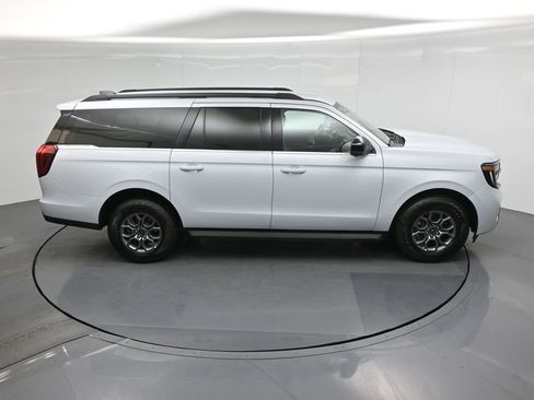 Used 2025 Ford Expedition Max Active RWD image 37