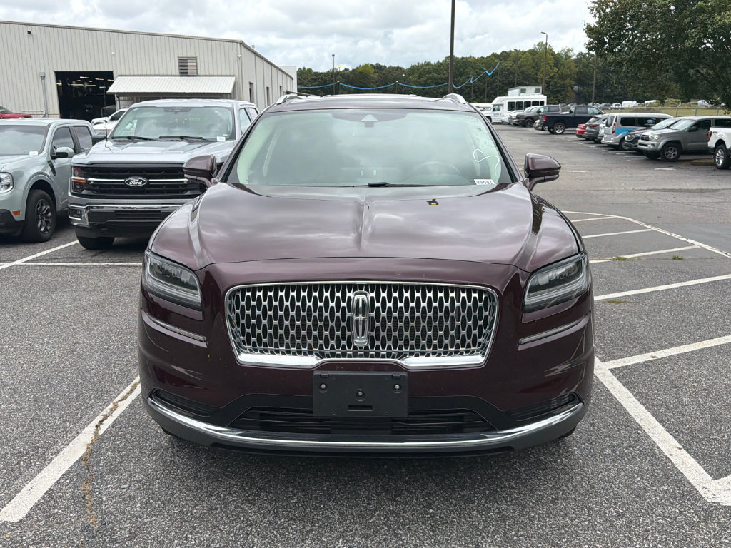 Used 2023 Lincoln Nautilus AWD w/ Premium Package image 2