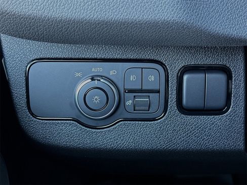 Used 2024 Mercedes-Benz Sprinter 2500 image 28