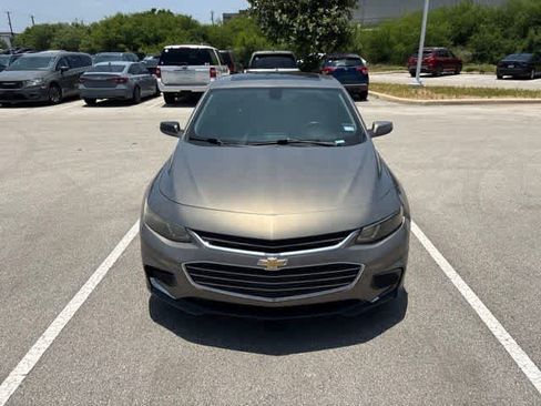 Used 2018 Chevrolet Malibu LT FWD image 8