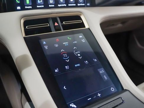 Certified 2023 Porsche Taycan image 32