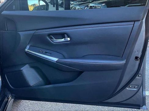 Certified 2022 Nissan Sentra SR image 21