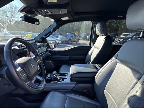 Used 2024 Ford F150 Lightning Lariat image 9