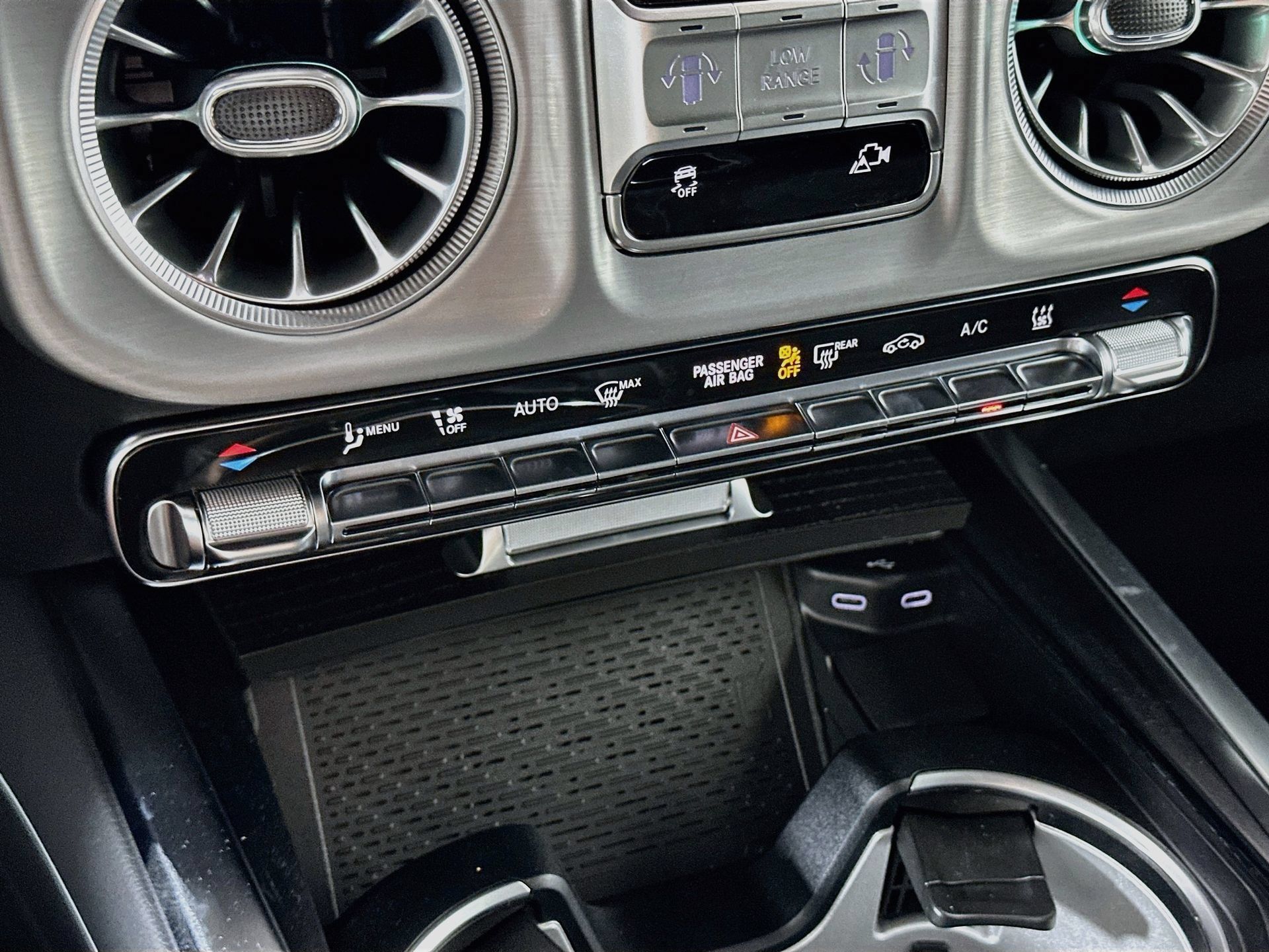 New 2027 Mercedes-Benz G 580 e image 17