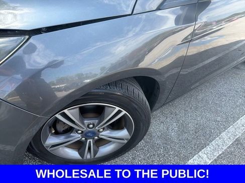 Used 2017 Ford Focus SE image 3