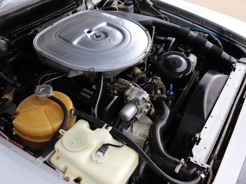 Used 1987 Mercedes-Benz 560 SL image 32