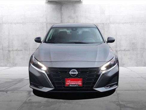 New 2025 Nissan Altima 2.5 SV image 4