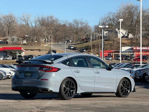 Used 2024 Honda Civic Sport Touring image 3