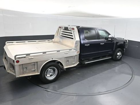 Used 2025 Ford F350 Lariat w/ Chrome Package AWD/4WD image 32