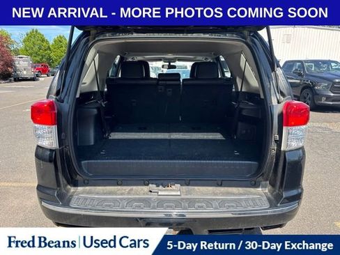 Used 2012 Toyota 4Runner Limited AWD/4WD image 12