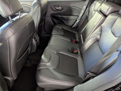 Certified 2020 Jeep Cherokee Latitude Plus image 15