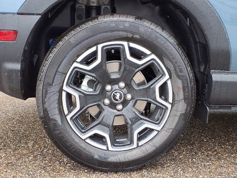 New 2026 Ford Bronco Sport Outer Banks w/ Outer Banks Tech Package+ AWD/4WD image 8