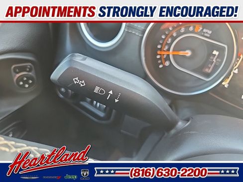 Used 2018 Jeep Wrangler Unlimited Sahara AWD/4WD image 42
