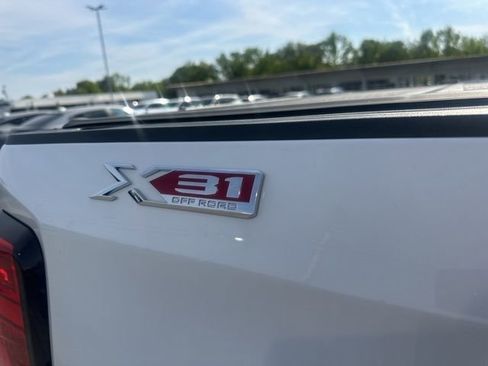 Certified 2024 GMC Sierra 1500 Elevation w/ Elevation Premium Package image 19