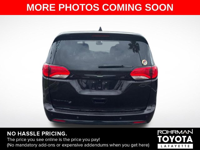 Used 2019 Chrysler Pacifica Touring Plus w/ S Appearance Package FWD image 4