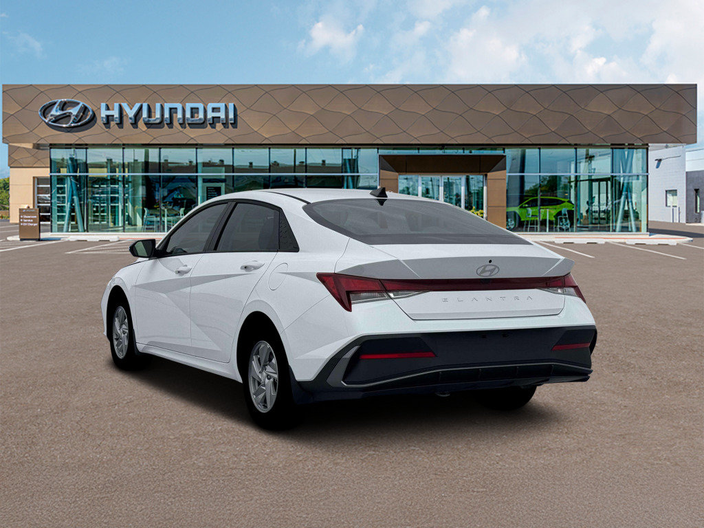 New 2026 Hyundai Elantra SE FWD image 6
